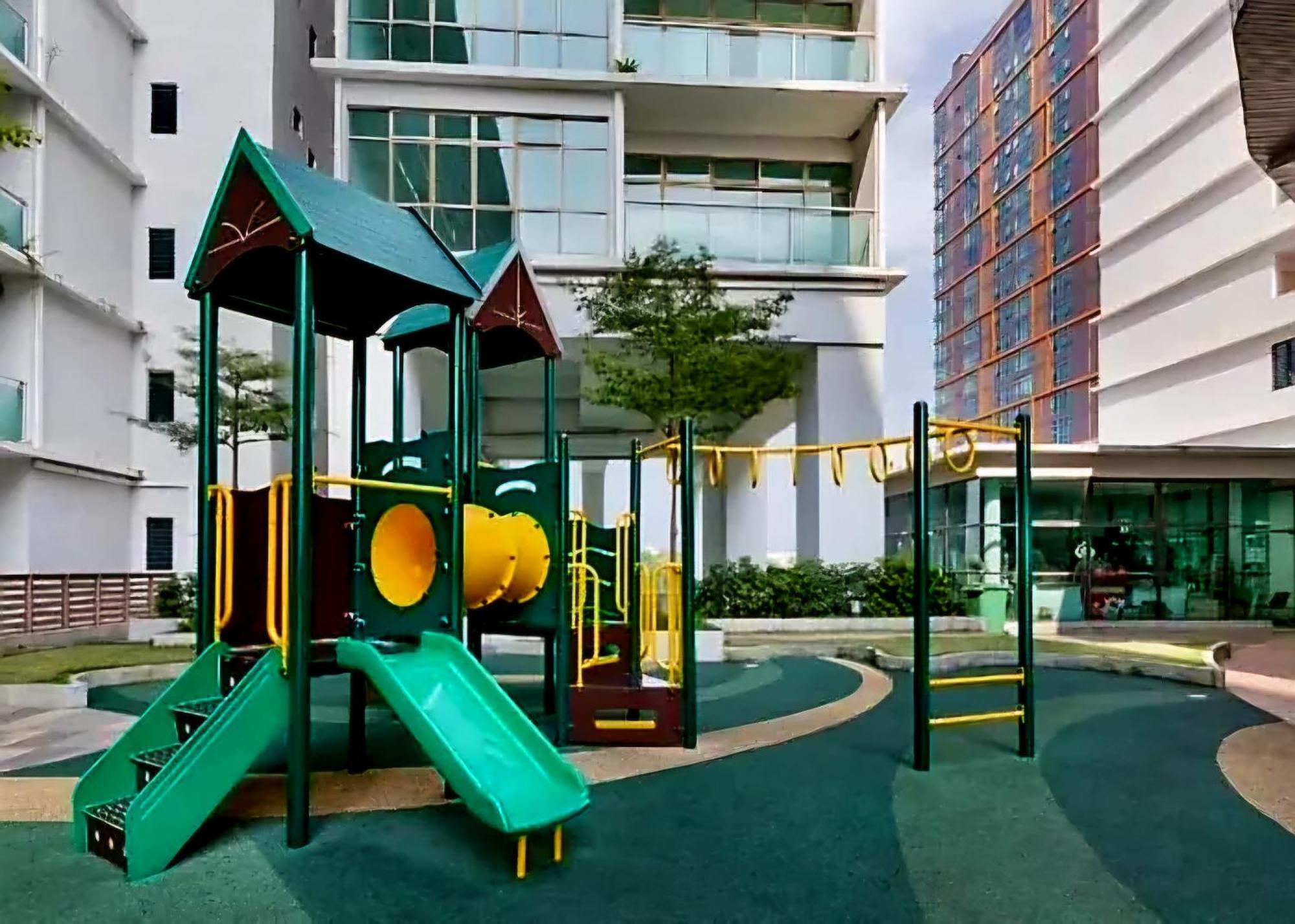 Moonstay At Palazio 5min To Toppen Ikea Aeon Mount Austin Pangsapuri
